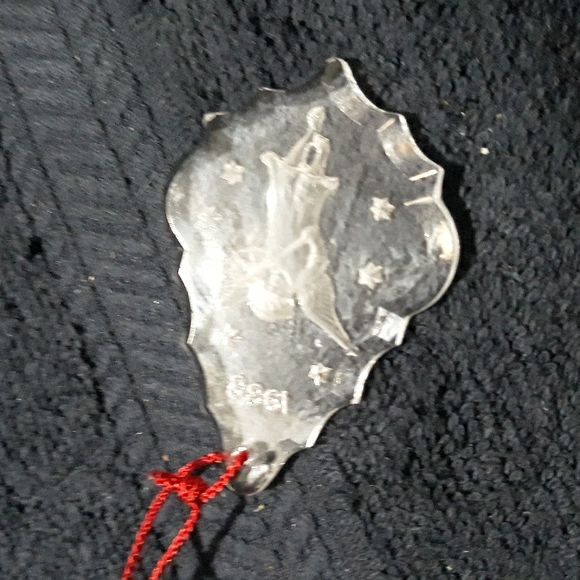 VINTAGE SPIEGEL ANNUAL ANGEL ORNAMENT - Picture 3 of 3